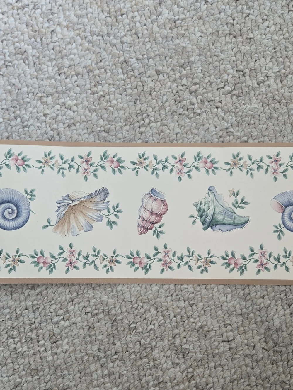 Vintage Coastal Seashell Wallpaper Border –4 Rolls (1 Open) – Pastel Beach Des